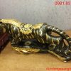 Tượng Hổ đồng đỏ dát vàng hoa văn